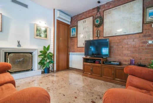 Sale - Chalet -
Castelldefels