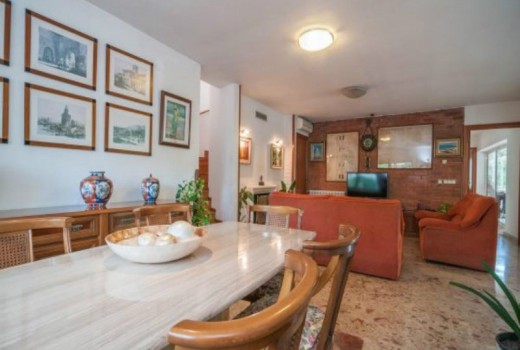 Sale - Chalet -
Castelldefels