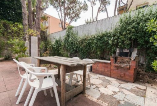 Sale - Chalet -
Castelldefels