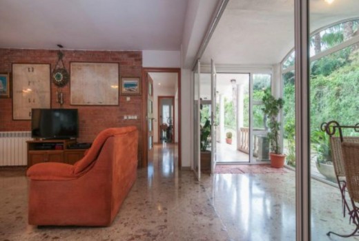 Sale - Chalet -
Castelldefels