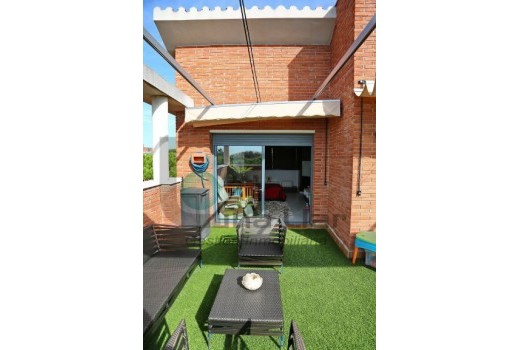 Sale - Adosado -
Gava