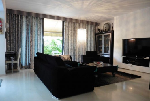 Sale - Adosado -
Gava