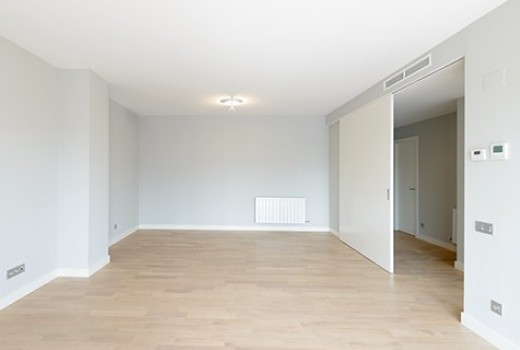 Sale - Piso -
Barcelona