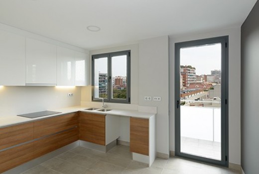 Sale - Piso -
Barcelona