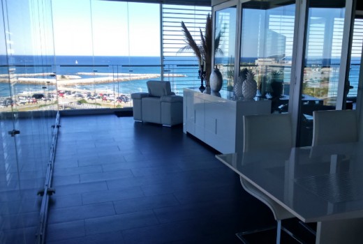 Sale - Piso -
Barcelona