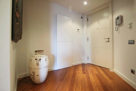 Sale - Piso -
Barcelona