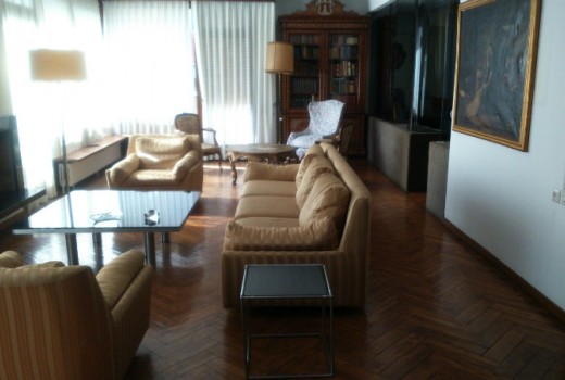 Sale - Piso -
Barcelona