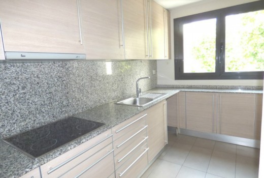 Sale - Piso -
Barcelona