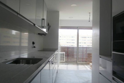 Sale - Piso -
Barcelona