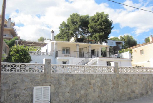 Venta - Chalet -
Calafell