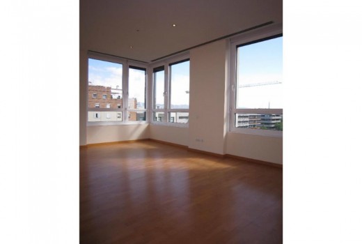 Sale - Piso -
Barcelona