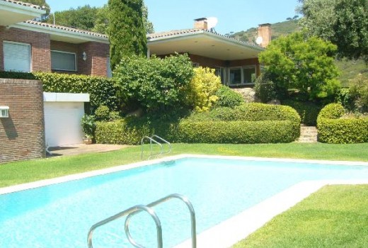 Venta - Chalet -
Barcelona