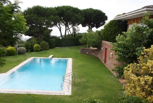 Venta - Chalet -
Barcelona