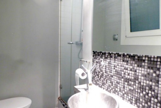 Sale - Piso -
Barcelona