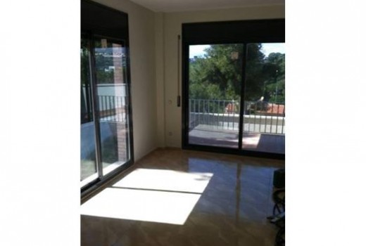 Sale - Piso -
Salou