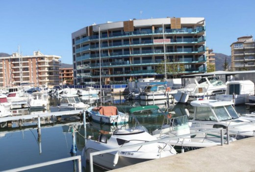 Sale - Piso -
Roses, Empuriabrava, L'Escala - 1