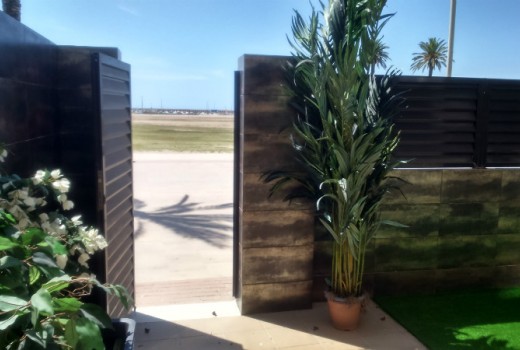 Venta - Piso -
Coma Ruga