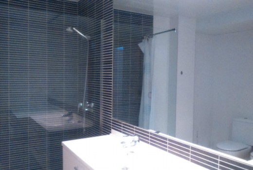 Venta - Piso -
Coma Ruga