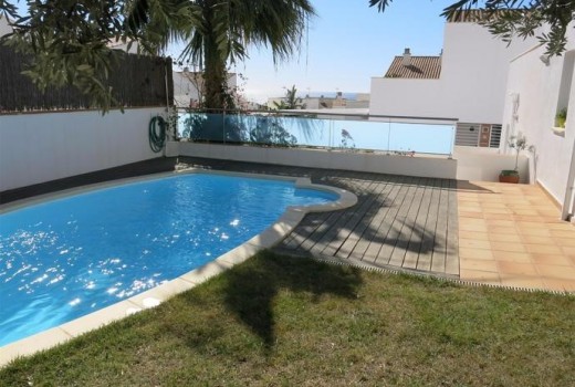 Sale - Chalet -
Calafell