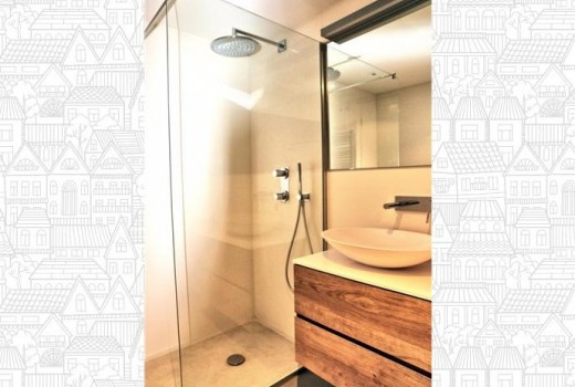 Sale - Piso -
Barcelona