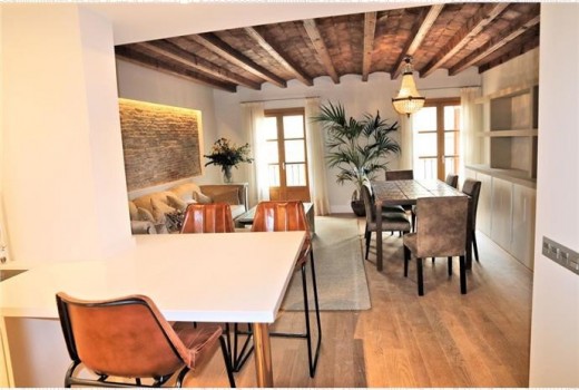 Sale - Piso -
Barcelona