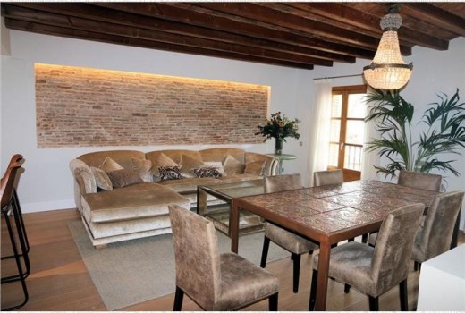 Sale - Piso -
Barcelona