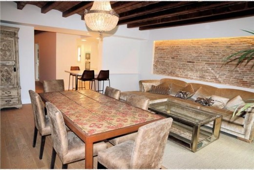 Sale - Piso -
Barcelona