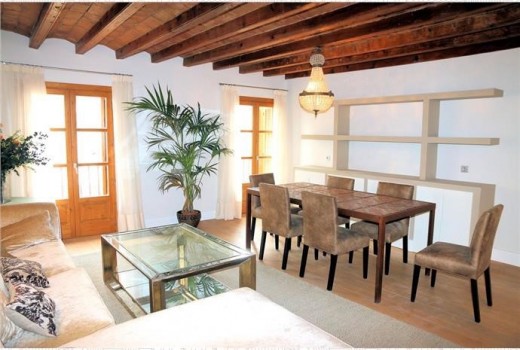 Sale - Piso -
Barcelona