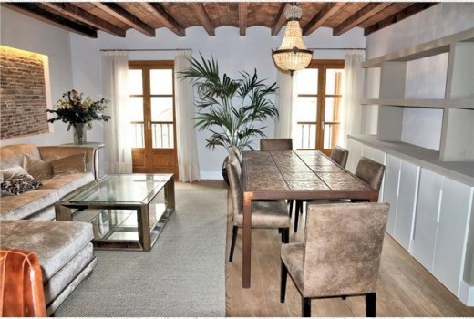 Sale - Piso -
Barcelona