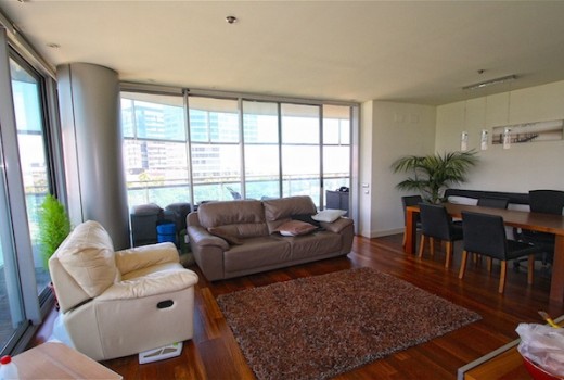 Sale - Piso -
Barcelona