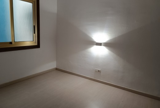 Sale - Piso -
Calafell