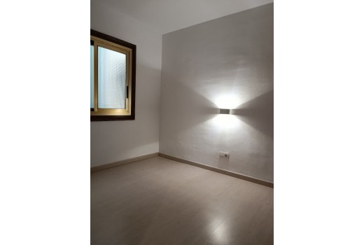 Sale - Piso -
Calafell