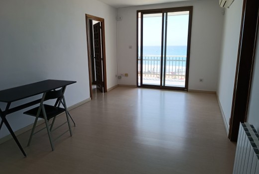 Sale - Piso -
Calafell