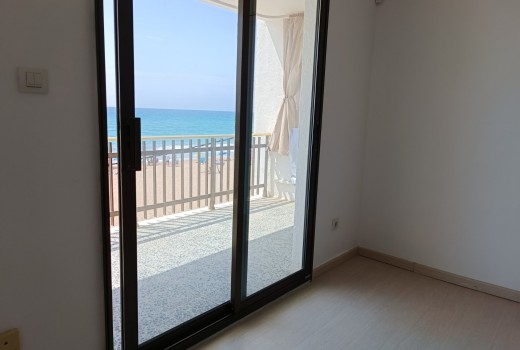 Sale - Piso -
Calafell