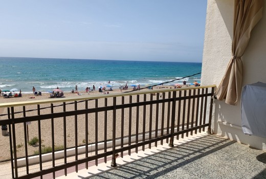 Sale - Piso -
Calafell