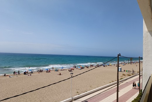 Sale - Piso -
Calafell