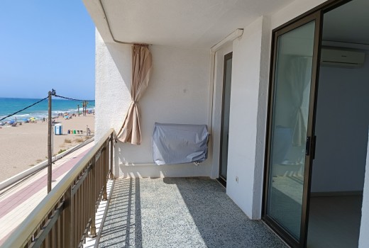 Sale - Piso -
Calafell