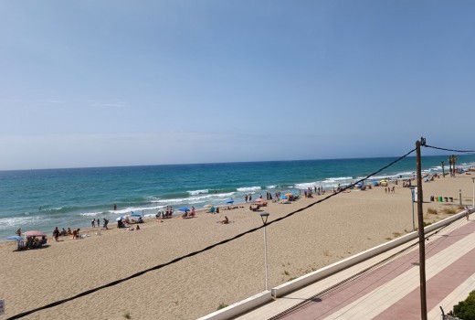 Sale - Piso -
Calafell