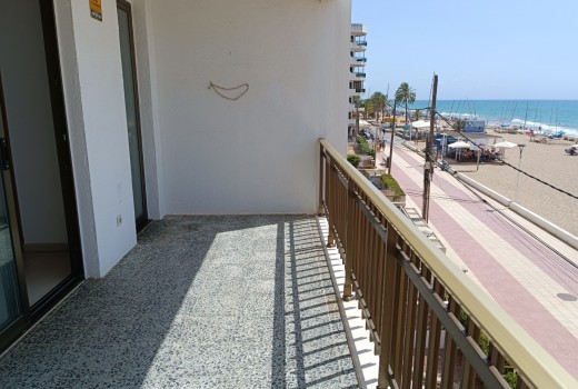Sale - Piso -
Calafell