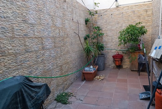 Sale - Commercial property -
Barcelona - Eixample