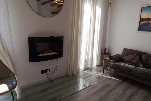 Sale - Piso -
Barcelona - El Gòtic