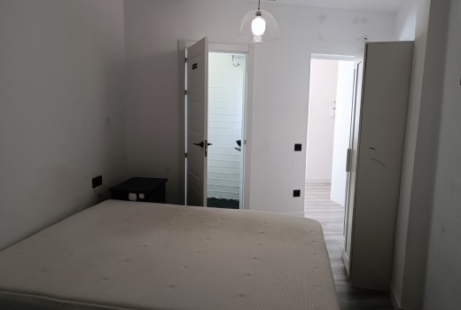 Sale - Piso -
Barcelona - El Gòtic