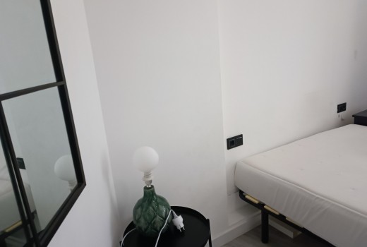 Sale - Piso -
Barcelona - El Gòtic