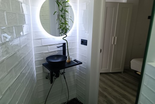 Sale - Piso -
Barcelona - El Gòtic