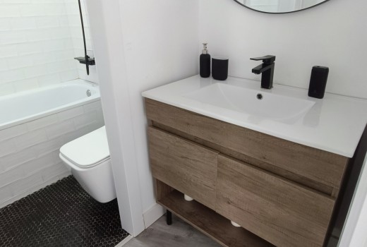 Sale - Piso -
Barcelona - El Gòtic