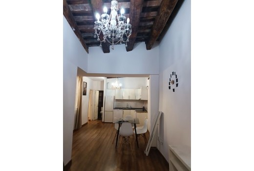 Sale - Piso -
Barcelona - El Gòtic