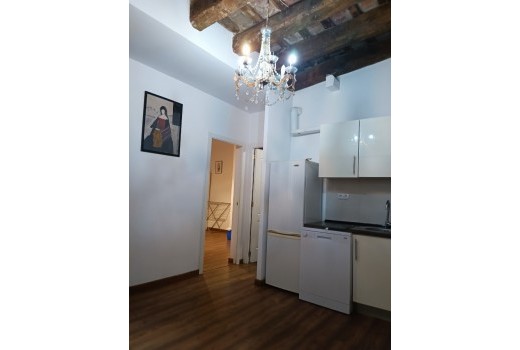 Sale - Piso -
Barcelona - El Gòtic