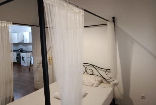 Sale - Piso -
Barcelona - El Gòtic