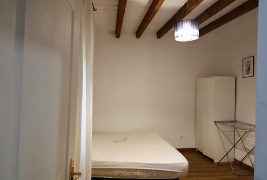 Sale - Piso -
Barcelona - El Gòtic