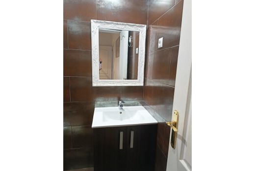 Sale - Piso -
Barcelona - El Gòtic